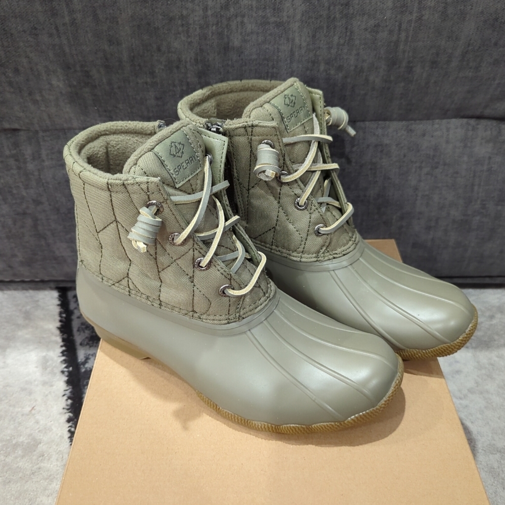 NWT SPERRY Women's Saltwater Duck Boot Green Size 6.5
